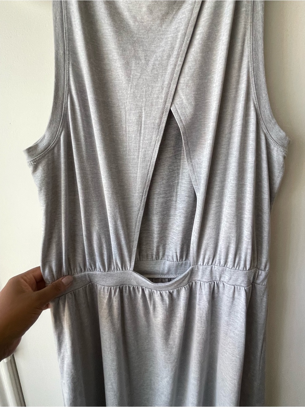GAP Light Gray Brushed Tech Jersey Tank - Picture 3 of 6